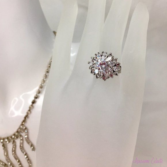 Vintage Rhinestone/Crystal Earrings, Necklace & Ring Set - Picture 6 of 10